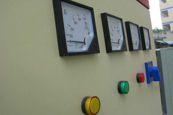 天台配电柜-3683讲讲配电柜注意事项